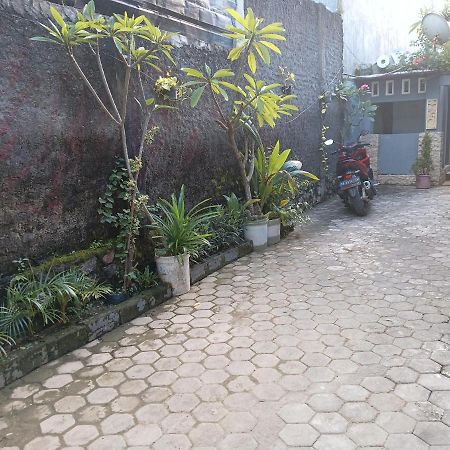 Kuta  Ayu Homestay מראה חיצוני תמונה