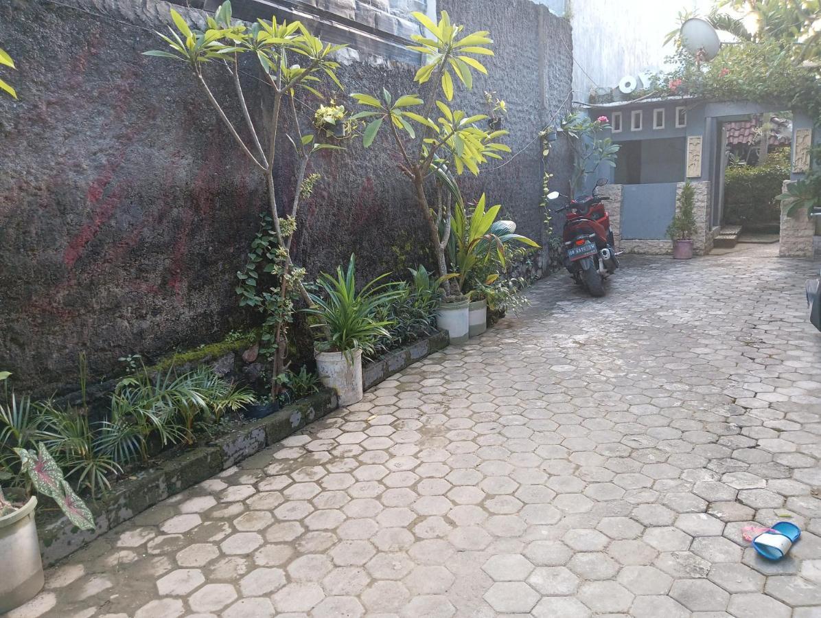 Kuta  Ayu Homestay מראה חיצוני תמונה